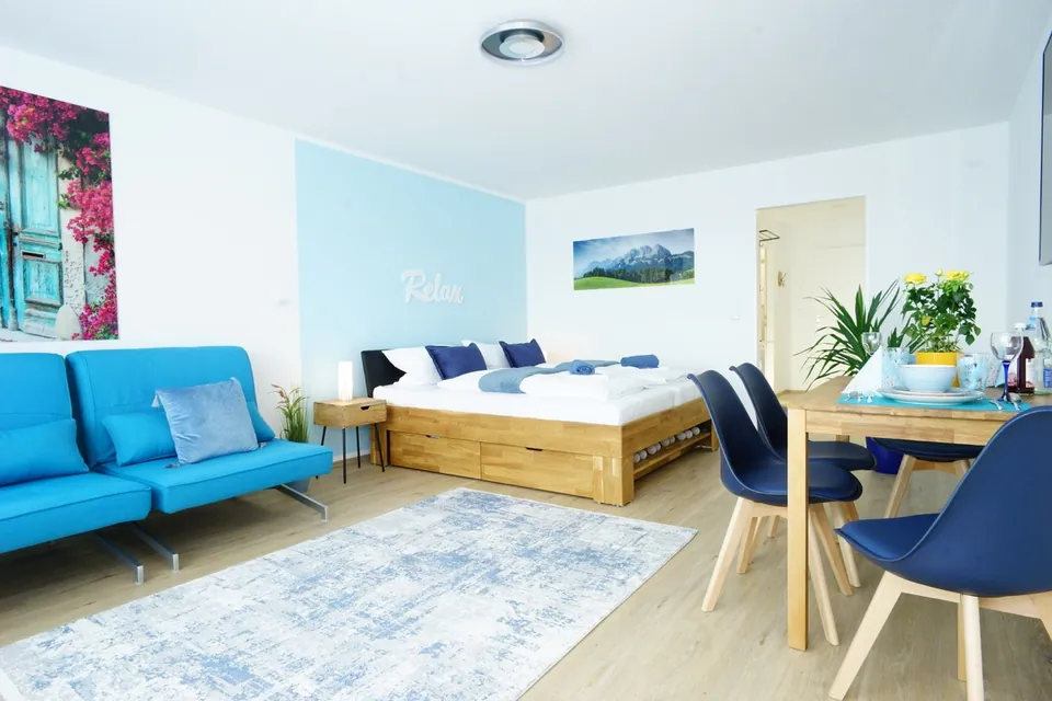 RELAX-BLUE: Ferienwohnung mit Pool und Sauna in Scheidegg