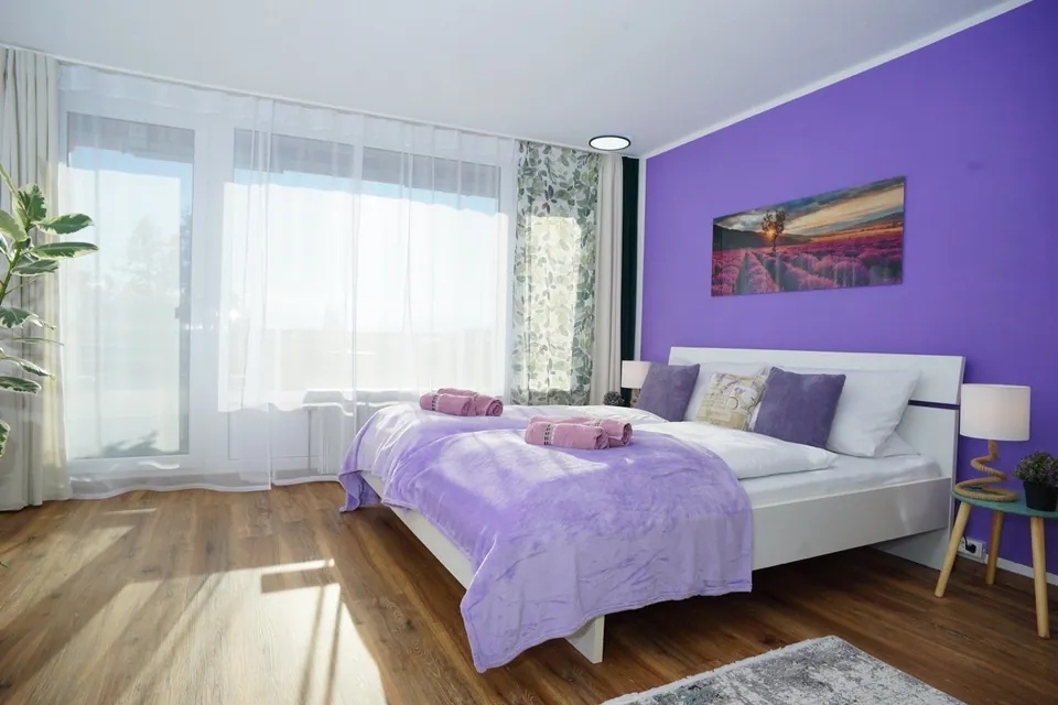RELAX-VIOLET: Ferienwohnung mit Pool und Sauna in Scheidegg